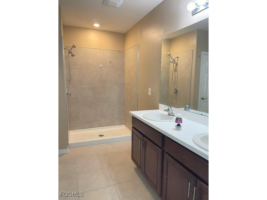 1132 NW 8th Terrace Cape Coral FL 33993 2025010930 image6