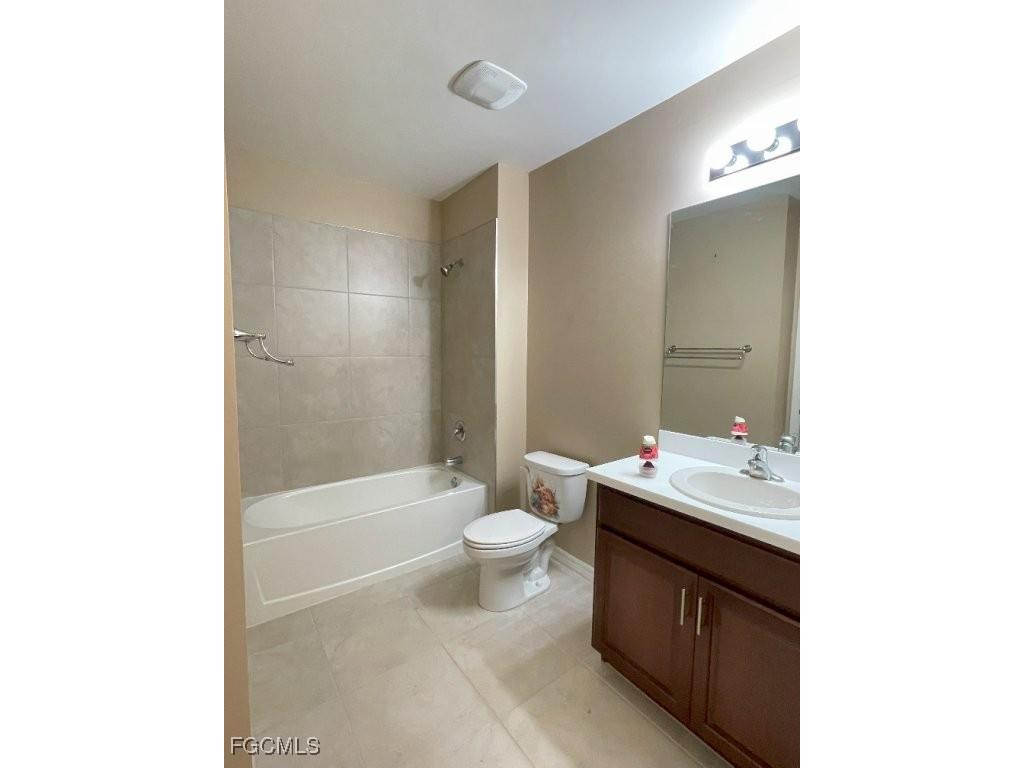 1132 NW 8th Terrace Cape Coral FL 33993 2025010930 image9