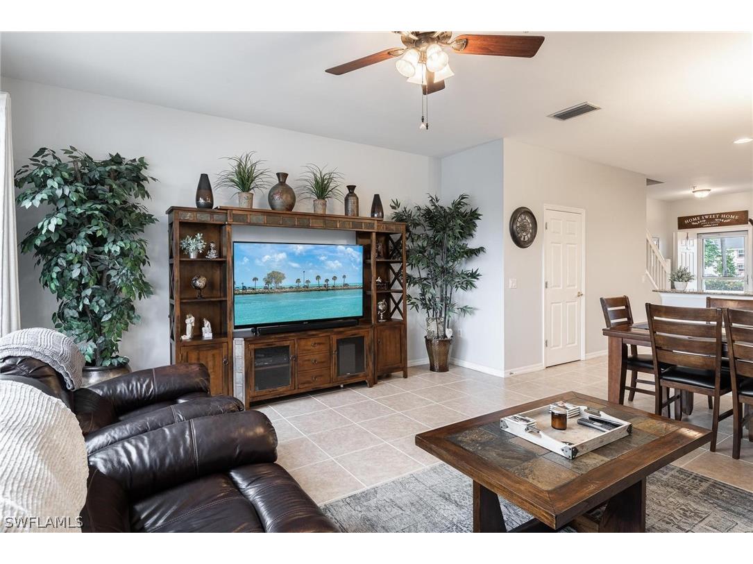 1132 Oxford Lane Naples FL 34105 223006718 image1