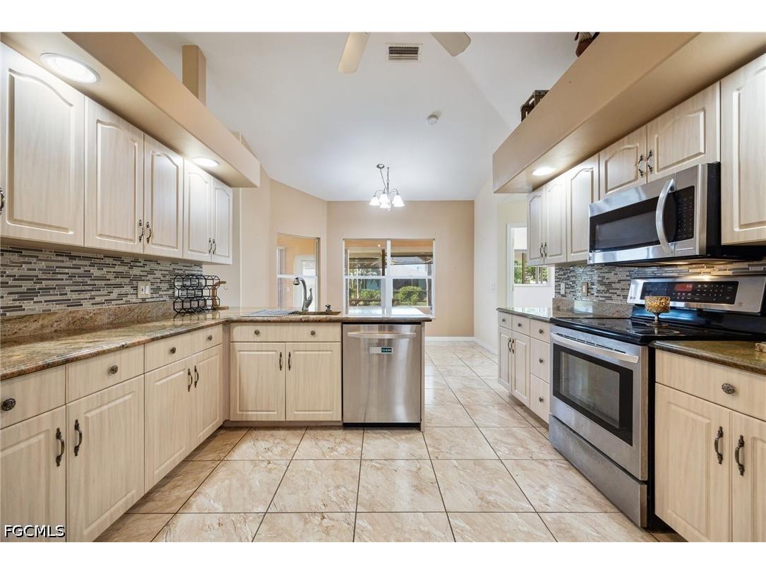 1132 SE 32nd Terrace Cape Coral FL 33904 2026030093 image14