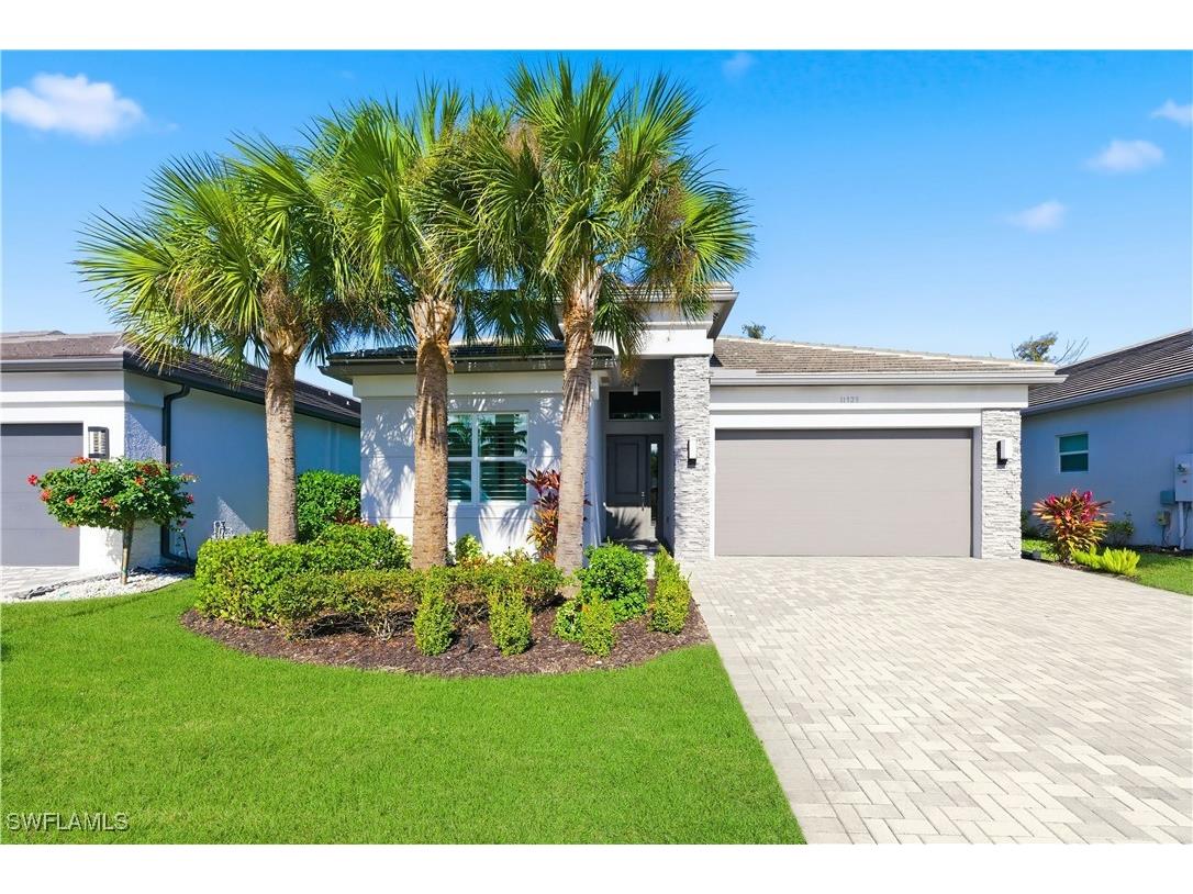 11323 Jacaranda Drive Naples FL 34120 225083973 image1