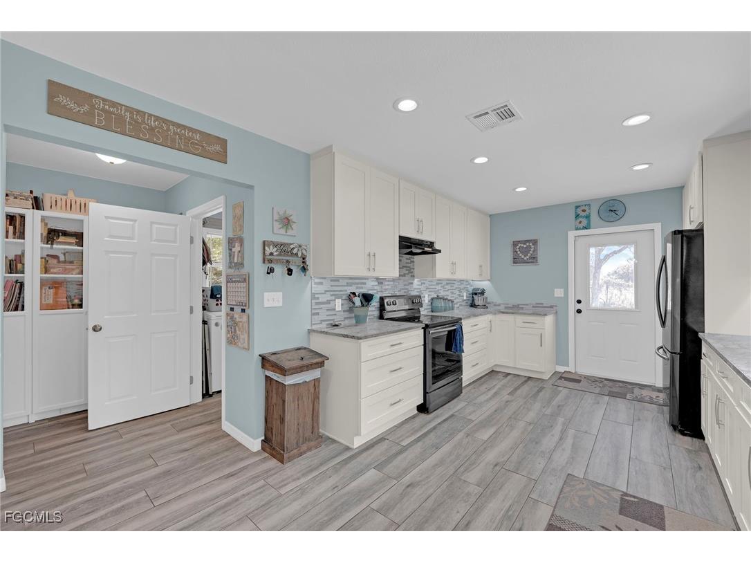 1133 Crescent Avenue Labelle FL 33935 2025002781 image30