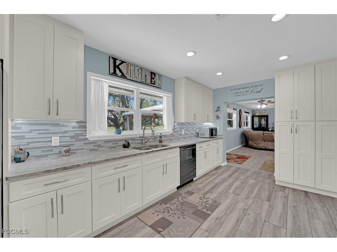 1133 Crescent Avenue Labelle FL 33935 2025002781 image32