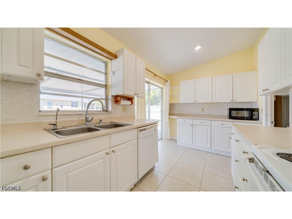 1133 Lovely Lane North Fort Myers FL 33903 2026022680 image3