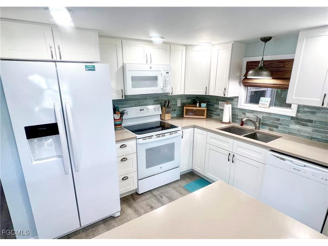 11331 Azalea Lane Fort Myers Beach FL 33931 2025023531 image18