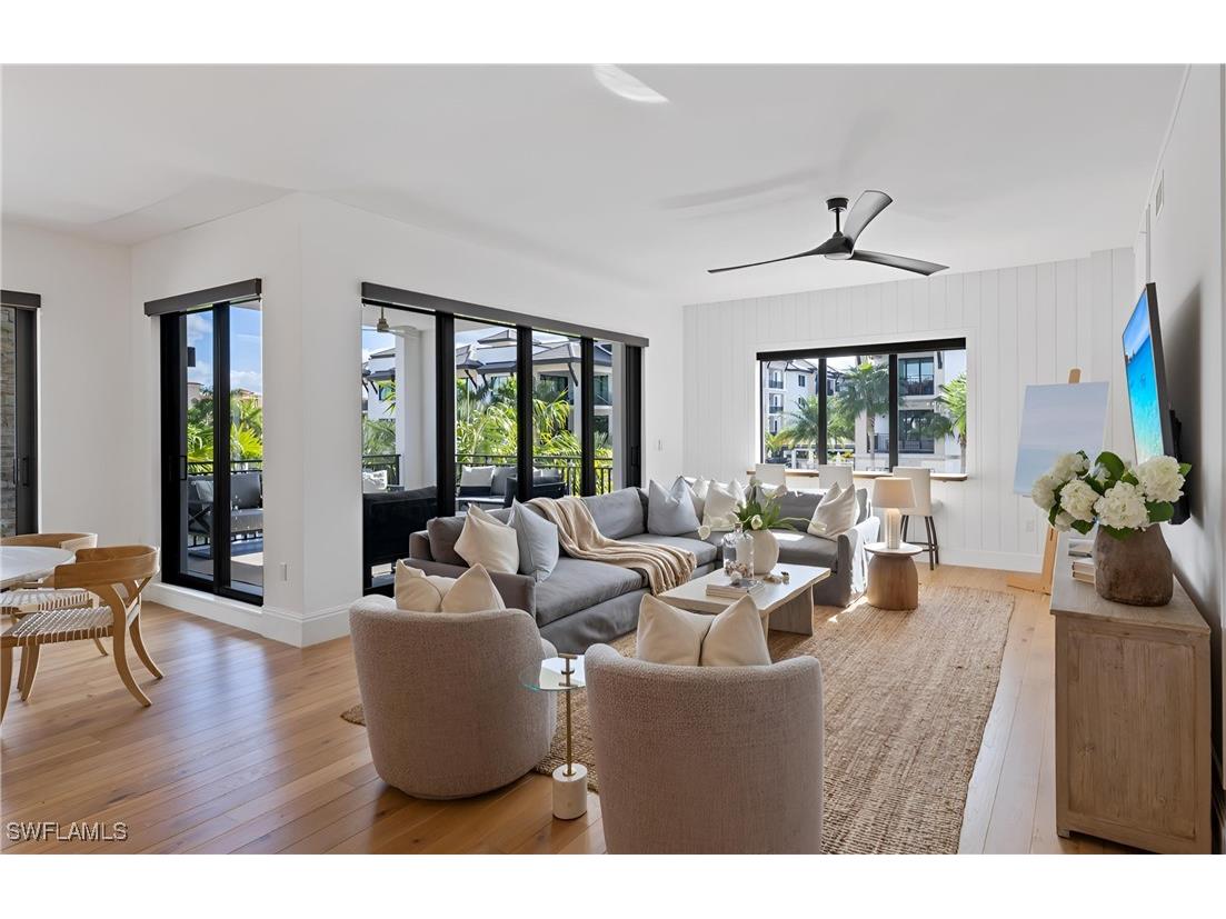 1135 3rd Avenue S #302 Naples FL 34102 225083829 image1
