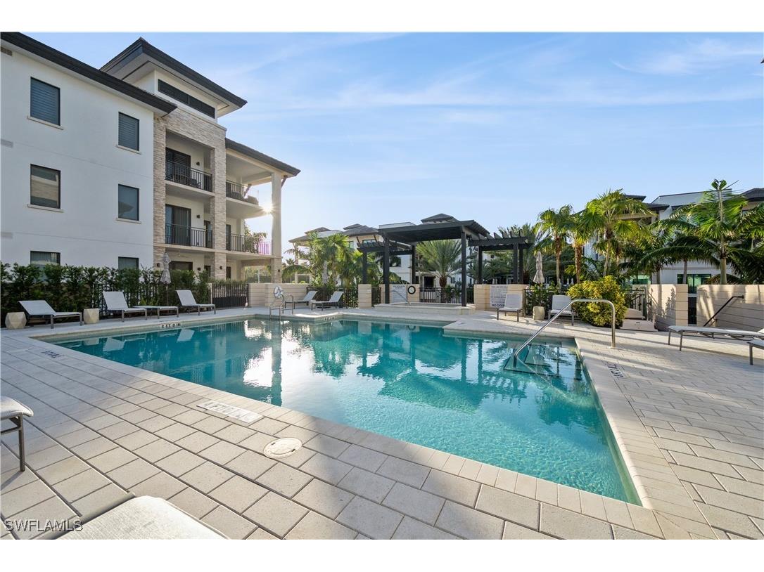 1135 3rd Avenue S #304 Naples FL 34102 226004761 image30