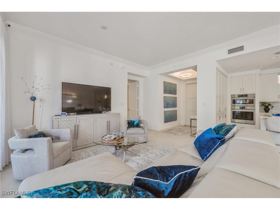1135 3rd Avenue S #304 Naples FL 34102 226004761 image6