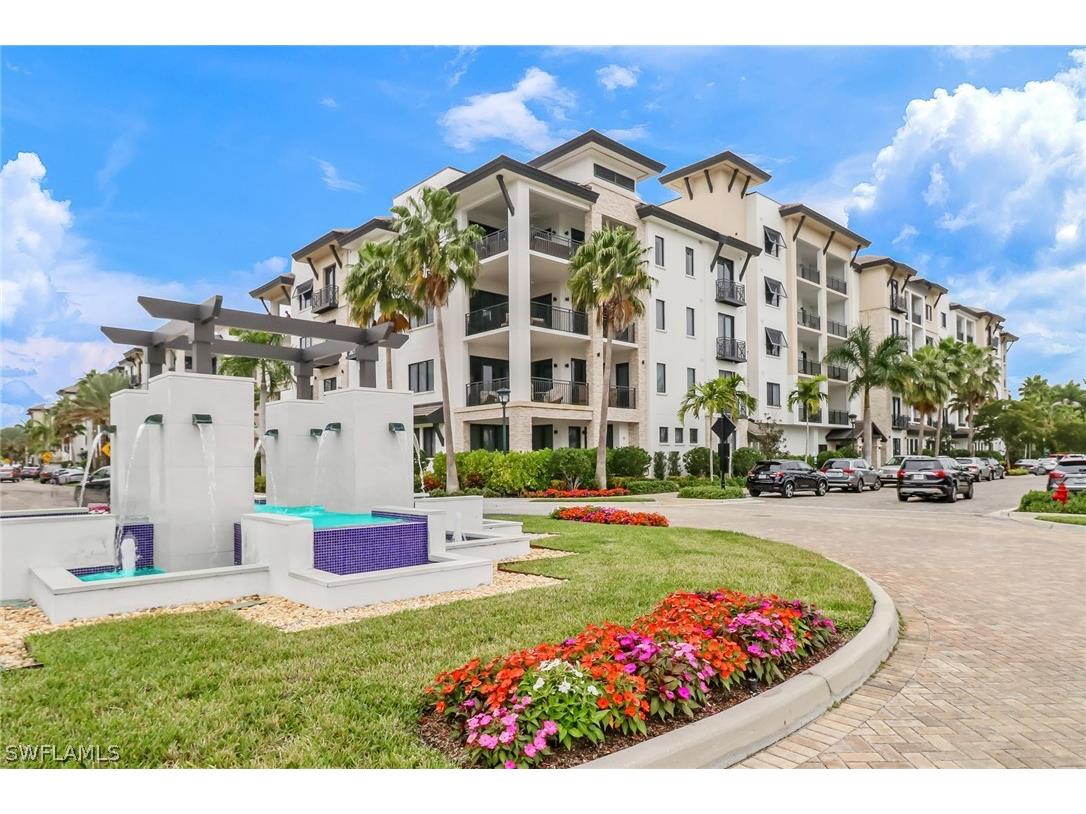 1135 3rd Avenue S #403 Naples FL 34102 226006621 image1
