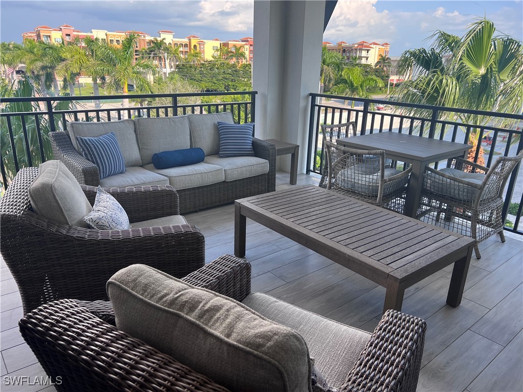 1135 3rd Avenue S #411 Naples FL 34102 224070617 image1