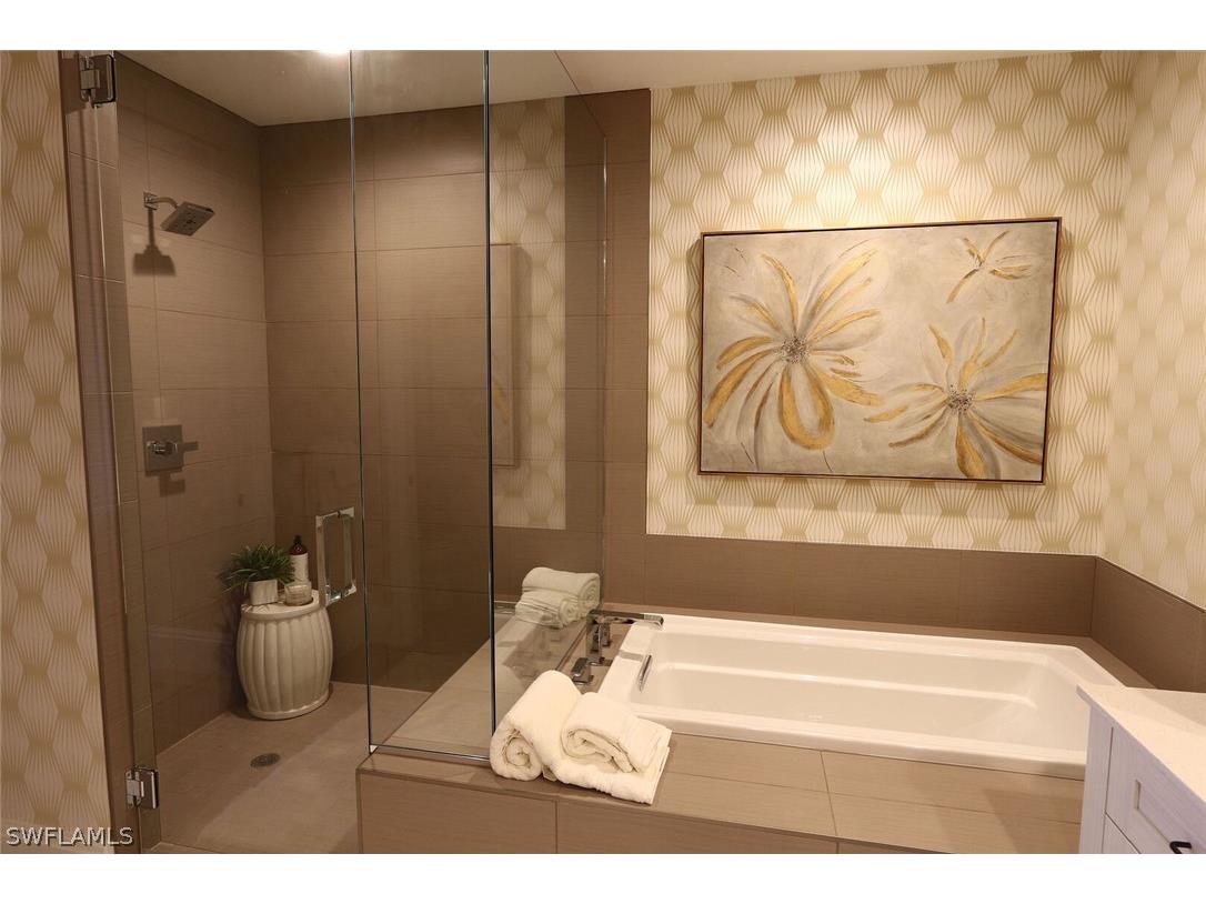 1135 3rd Avenue S #517 Naples FL 34102 226006601 image14