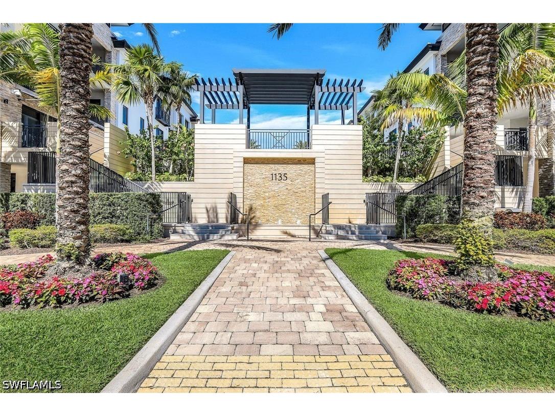 1135 3rd Ave S #318 Naples FL 34102 226021083 image1