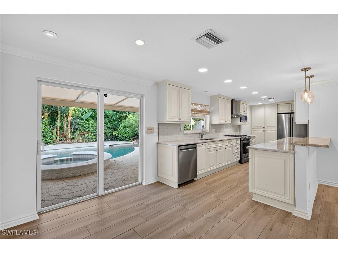 1135 7th Street S Naples FL 34102 225077860 image12