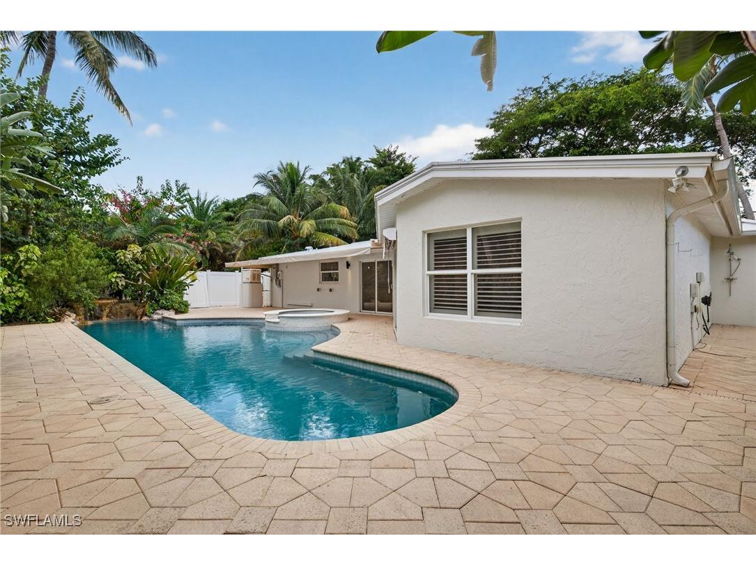 1135 7th Street S Naples FL 34102 225077860 image31