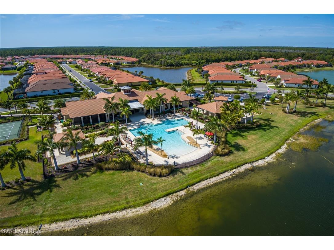 1135 Medan Court N #32 Naples FL 34113 224004182 image1