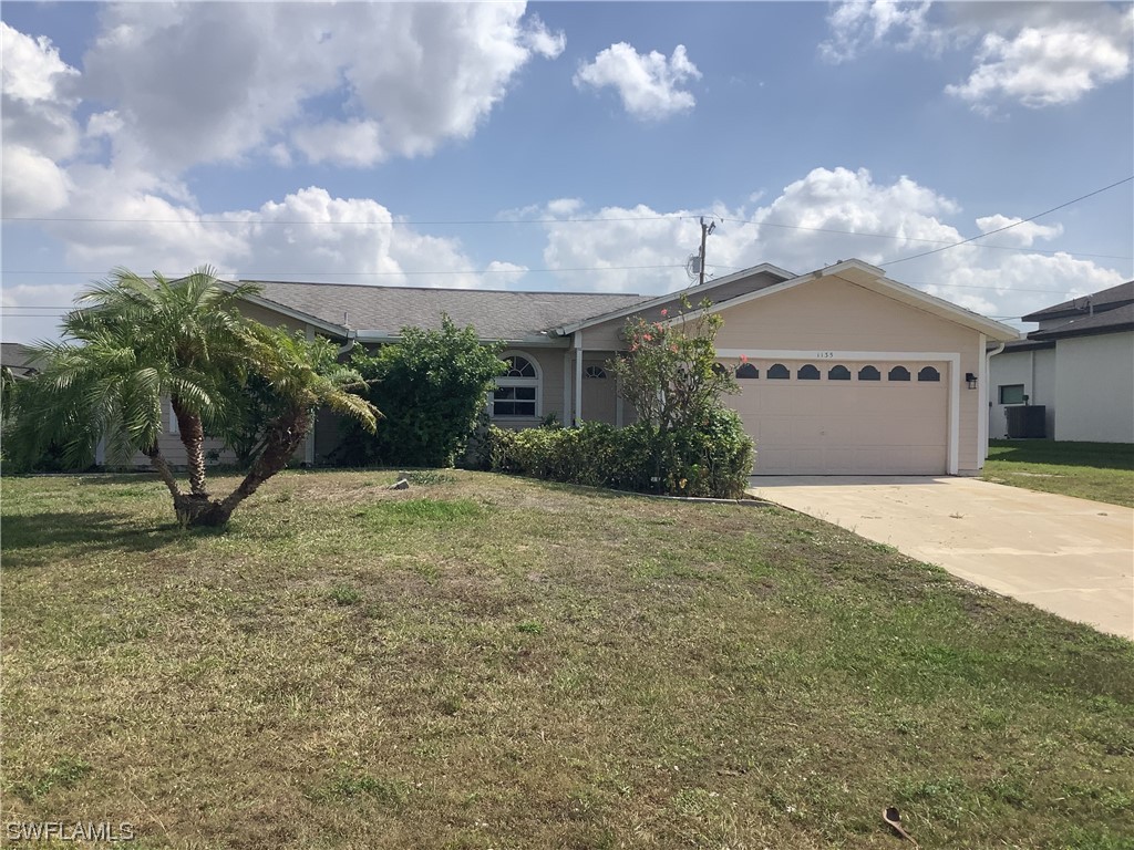 1135 NE 2nd Place Cape Coral FL 33909 223015159 image1