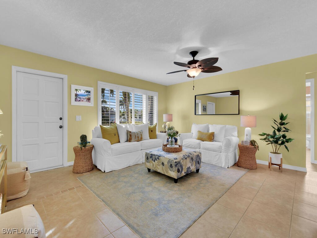 1135 SE 31st Terrace Cape Coral FL 33904 225008494 image1