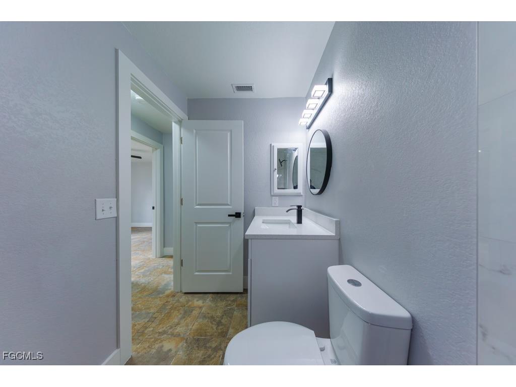 1136 Yachtsman Lane Punta Gorda FL 33983 2025017025 image34