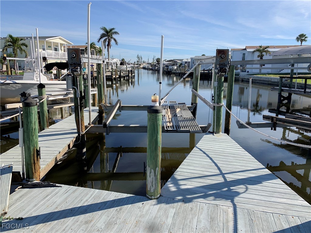 11361 Dogwood Lane Fort Myers Beach FL 33931 2025019330 image1