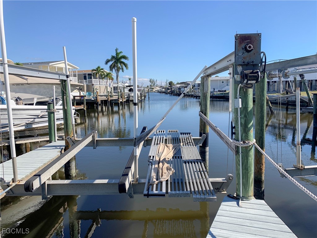 11361 Dogwood Lane Fort Myers Beach FL 33931 2025019330 image5