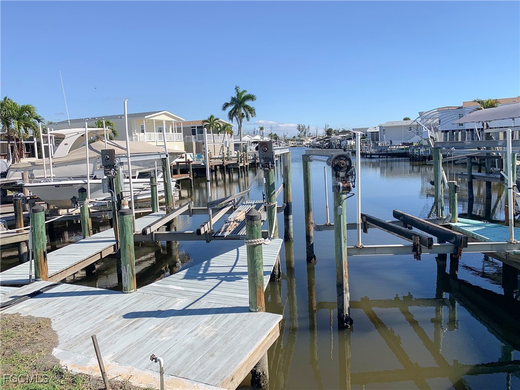 11361 Dogwood Lane Fort Myers Beach FL 33931 2025019330 image7