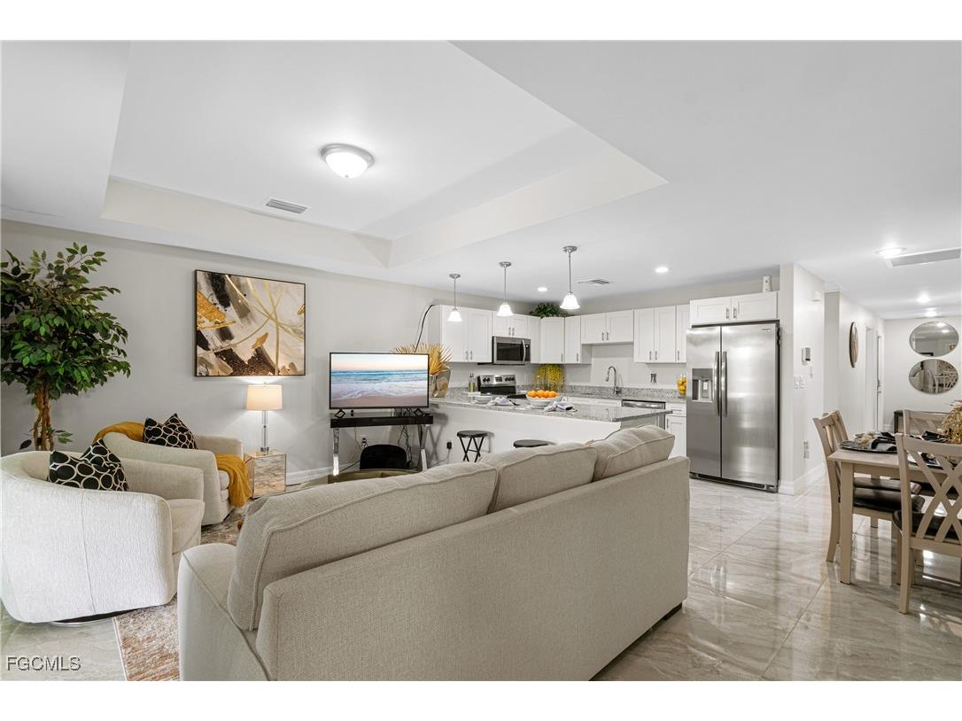 1137/1139 Edgerton Avenue Lehigh Acres FL 33974 2026002873 image10