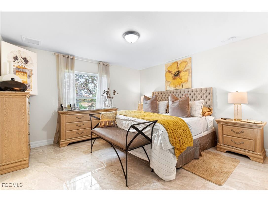 1137/1139 Edgerton Avenue Lehigh Acres FL 33974 2026002873 image17