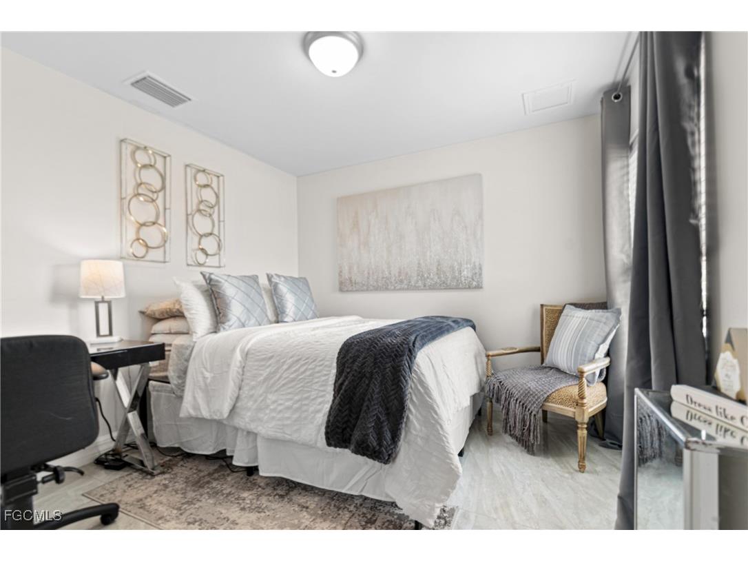 1137/1139 Edgerton Avenue Lehigh Acres FL 33974 2026002873 image24