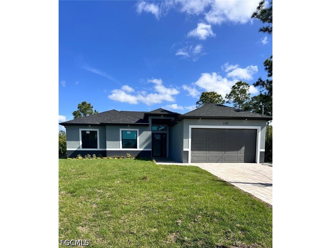 1137 Augusta Street E Lehigh Acres FL 33974 2026017727 image1