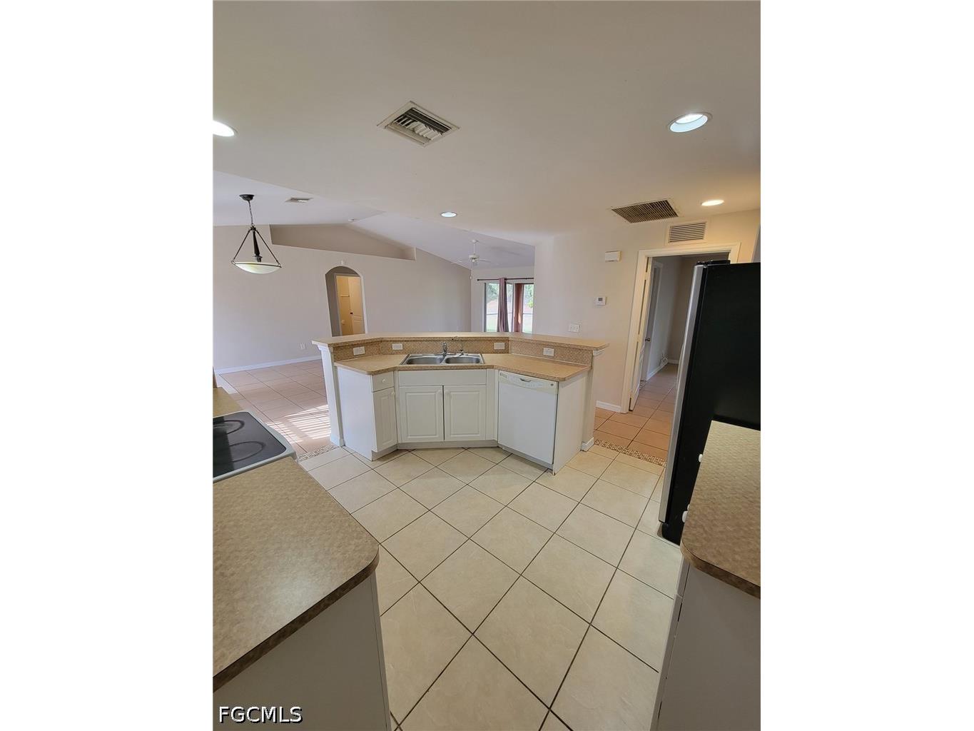 1137 Deauville Street E Lehigh Acres FL 33974 2026020039 image3