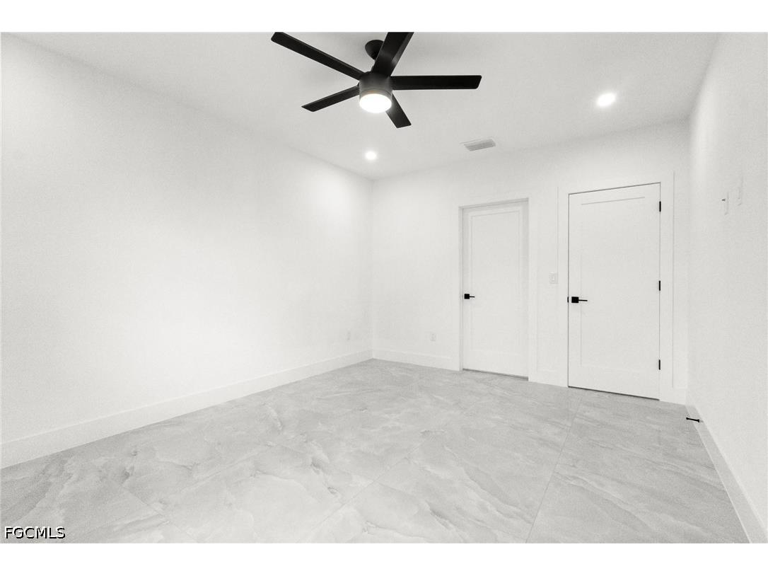 1137 Essex Street E Lehigh Acres FL 33974 2026015488 image5