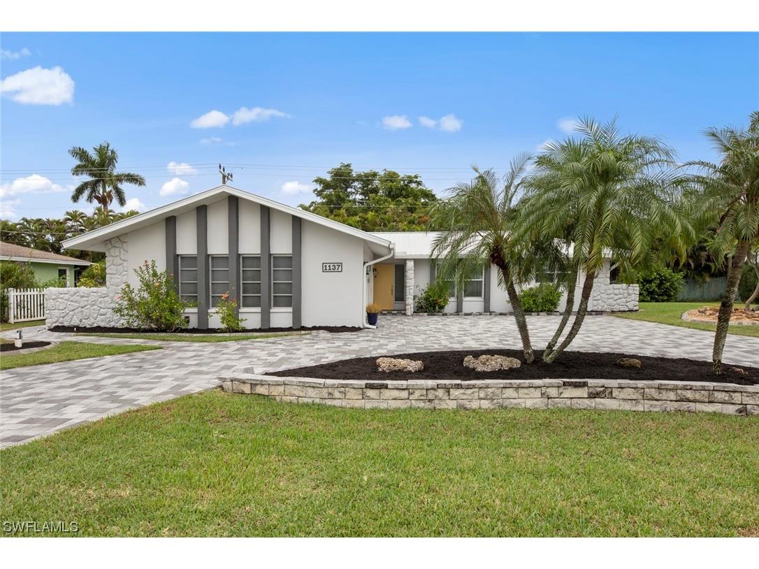 1137 N Town And River Drive Fort Myers FL 33919 224010973 image1