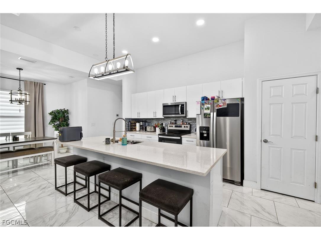 1137 NE 4th Avenue Cape Coral FL 33909 2026013234 image3