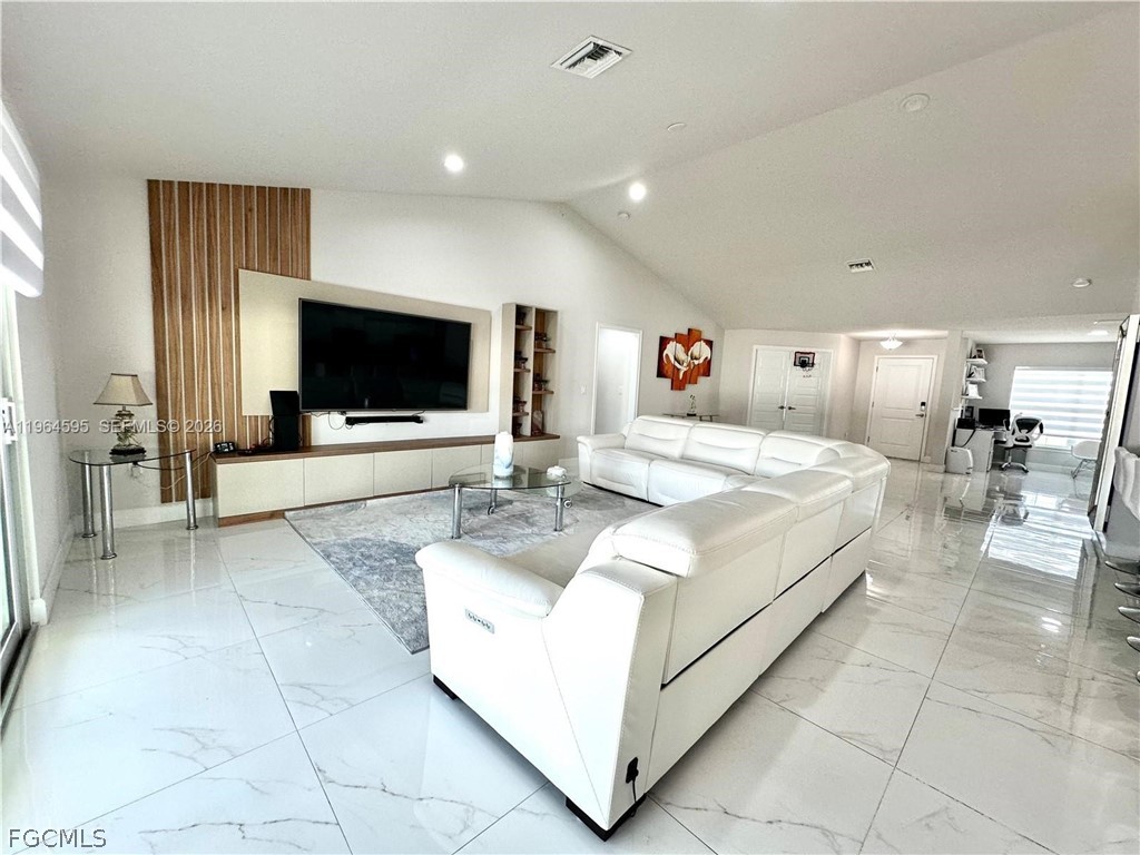 1137 NE 4th Place Cape Coral FL 33909 2026008740 image12