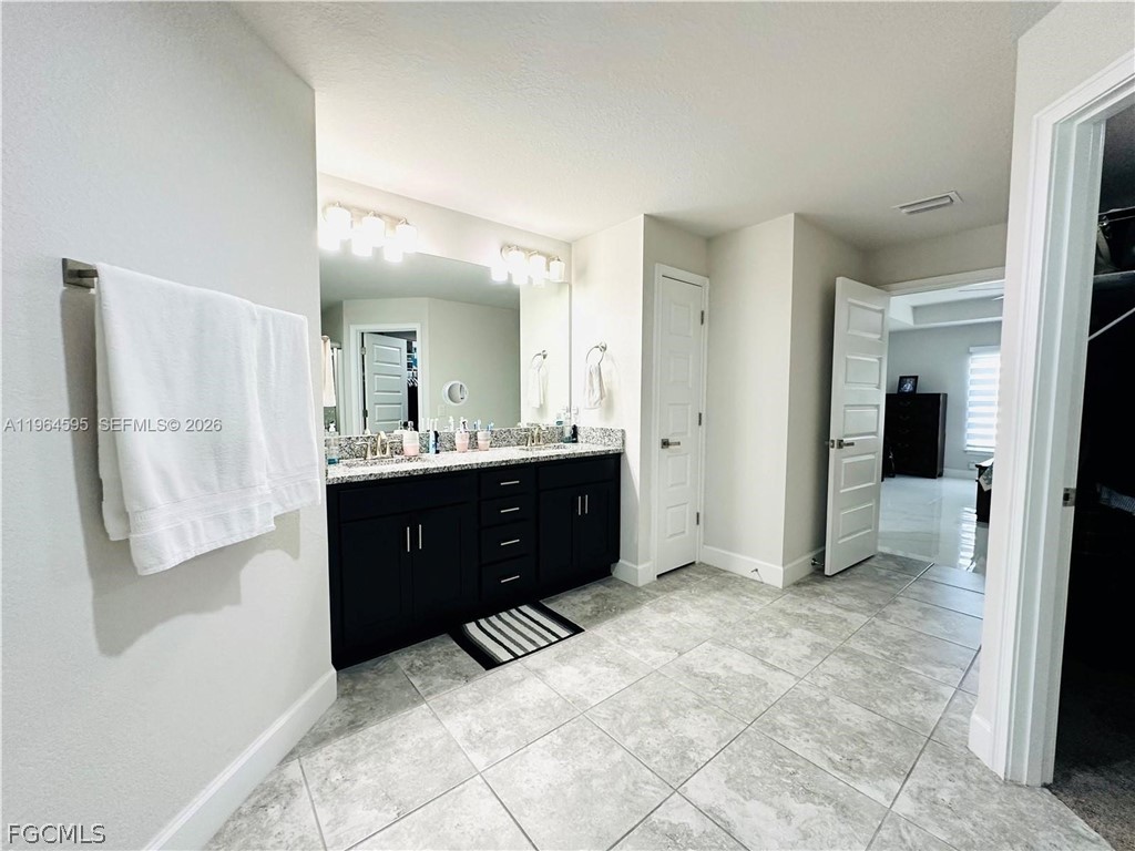 1137 NE 4th Place Cape Coral FL 33909 2026008740 image26