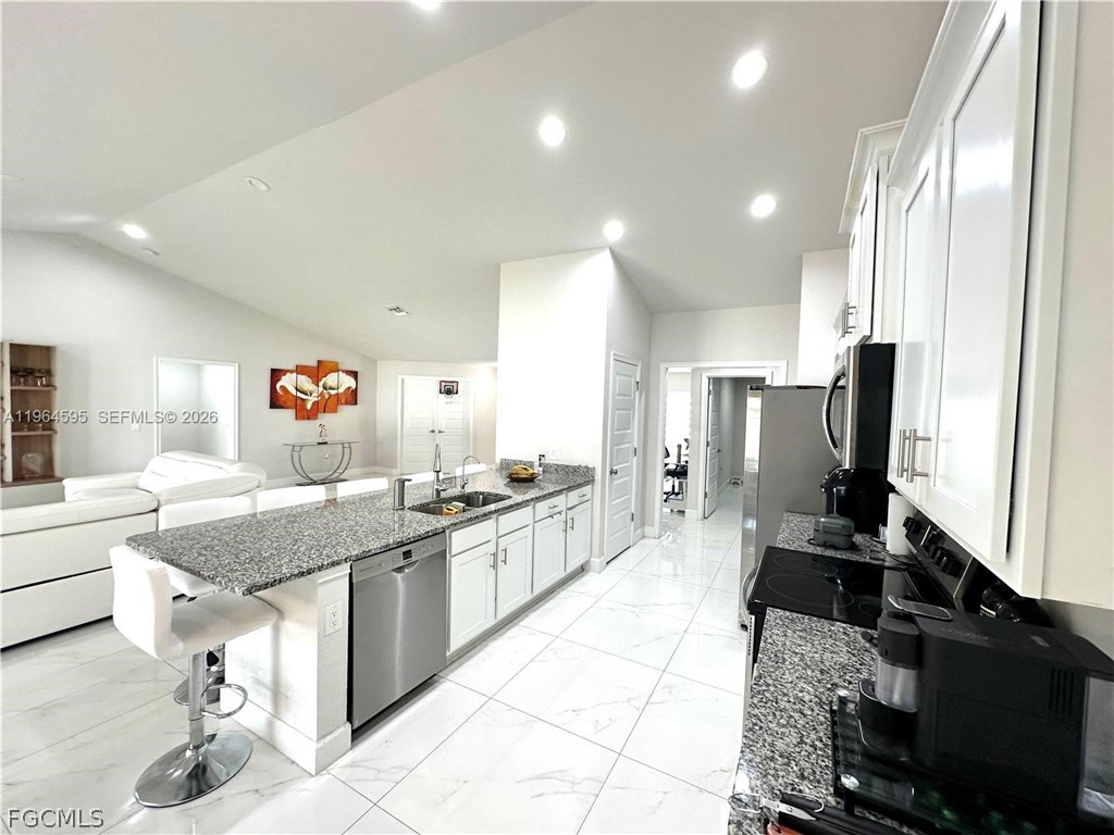 1137 NE 4th Place Cape Coral FL 33909 2026008740 image8