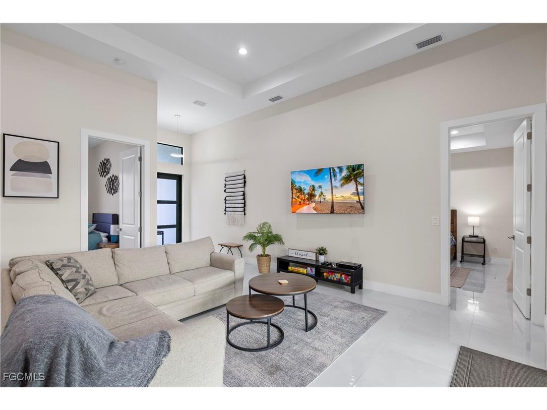 1137 SW 18th Court Cape Coral FL 33991 2025010064 image5