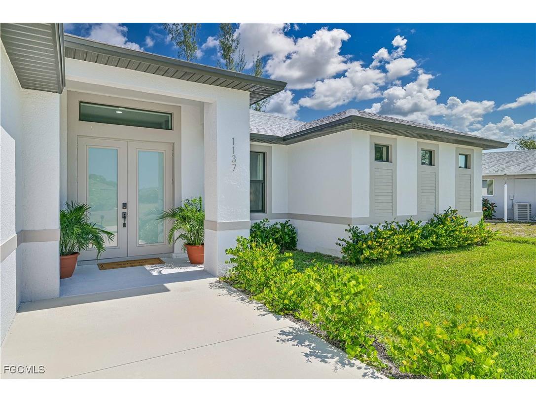 1137 SW 29th Terrace Cape Coral FL 33914 2026002192 image3