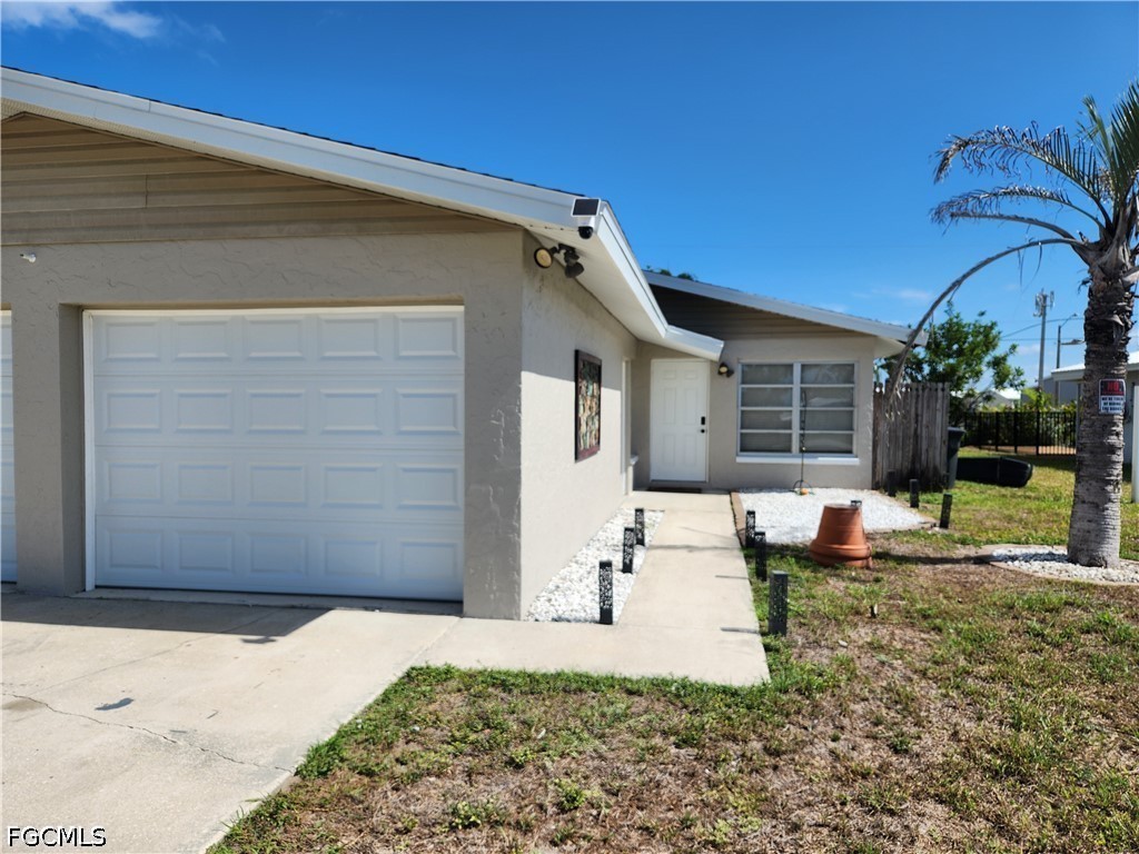 11370 & 11368 Summerwinds Court #70 Fort Myers FL 33908 2026022301 image4