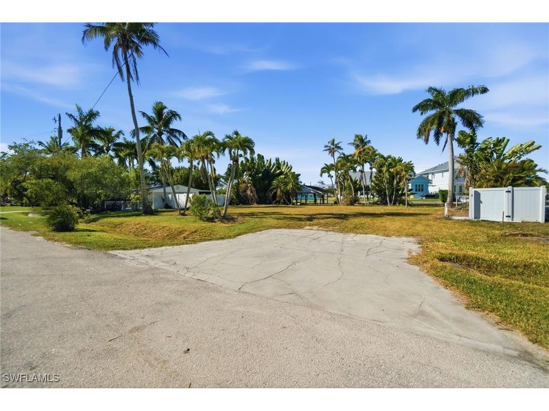 1138 Christopher Court Naples FL 34104 225079615 image10