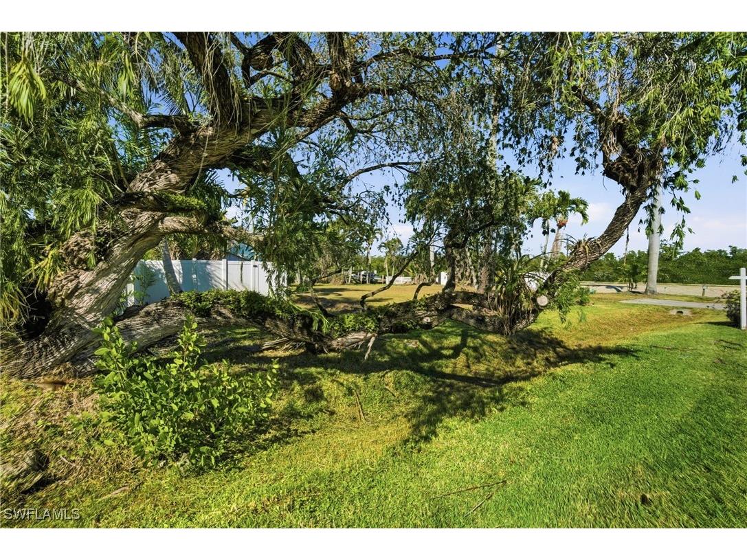 1138 Christopher Court Naples FL 34104 225079615 image12