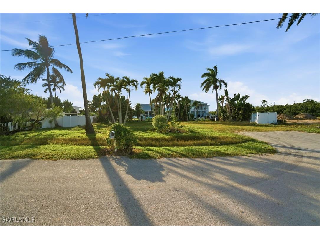 1138 Christopher Court Naples FL 34104 225079615 image3