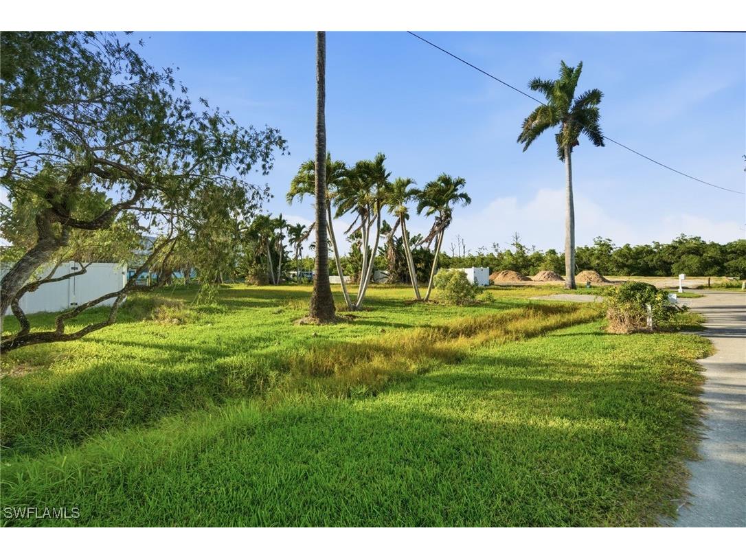 1138 Christopher Court Naples FL 34104 225079615 image5