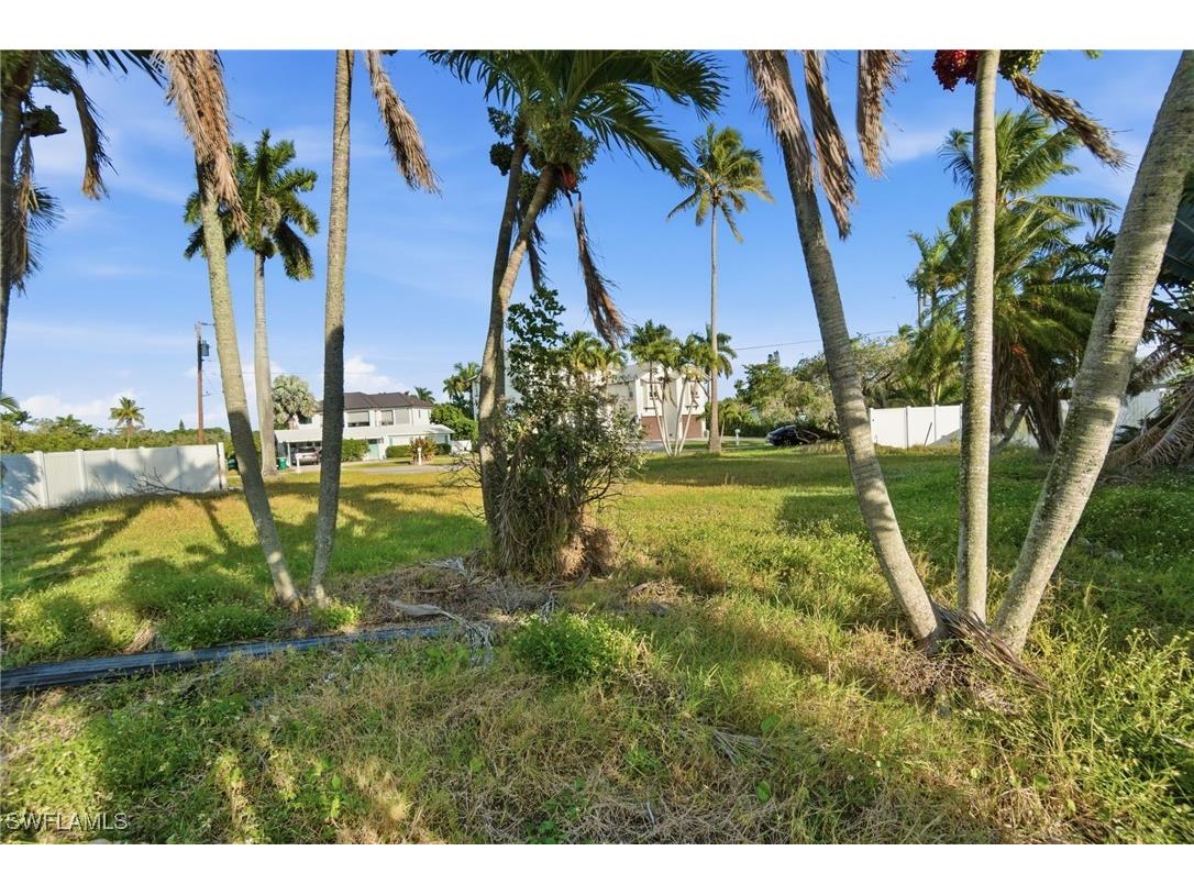 1138 Christopher Court Naples FL 34104 225079615 image6