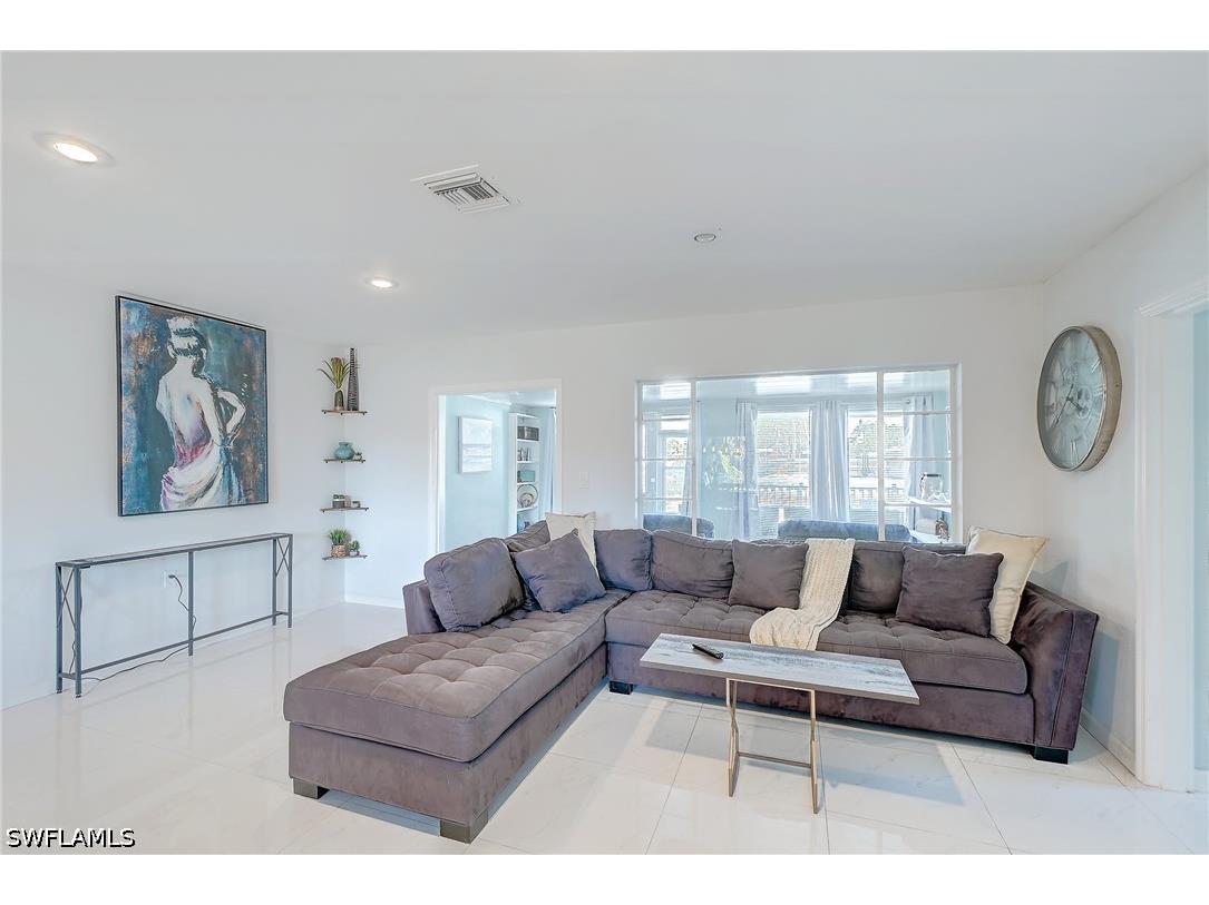 1138 Harbor Drive Fort Myers FL 33917 226013975 image10