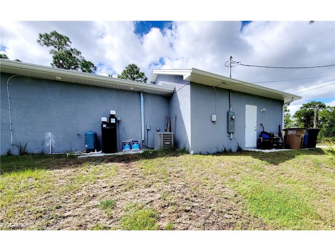 1138 Jaguar Boulevard Lehigh Acres FL 33974 2026011401 image6