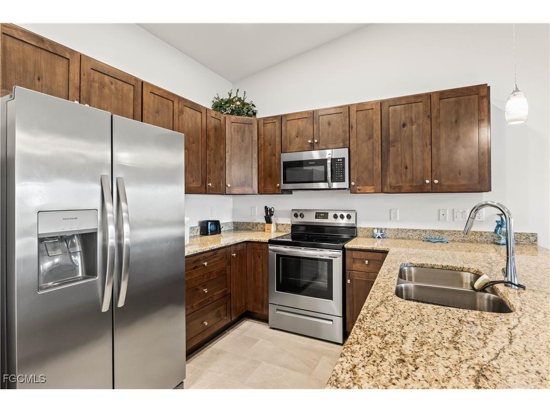 1138 SW 47th Terrace Cape Coral FL 33914 2025007971 image10