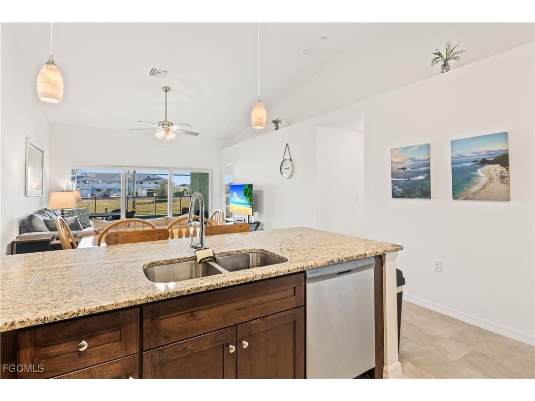 1138 SW 47th Terrace Cape Coral FL 33914 2025007971 image11