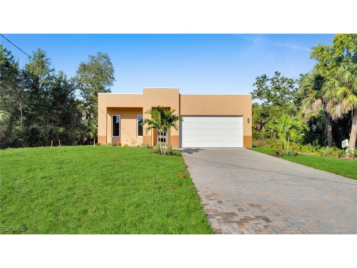 11383 Pampas Street Punta Gorda FL 33955 2025016672 image1