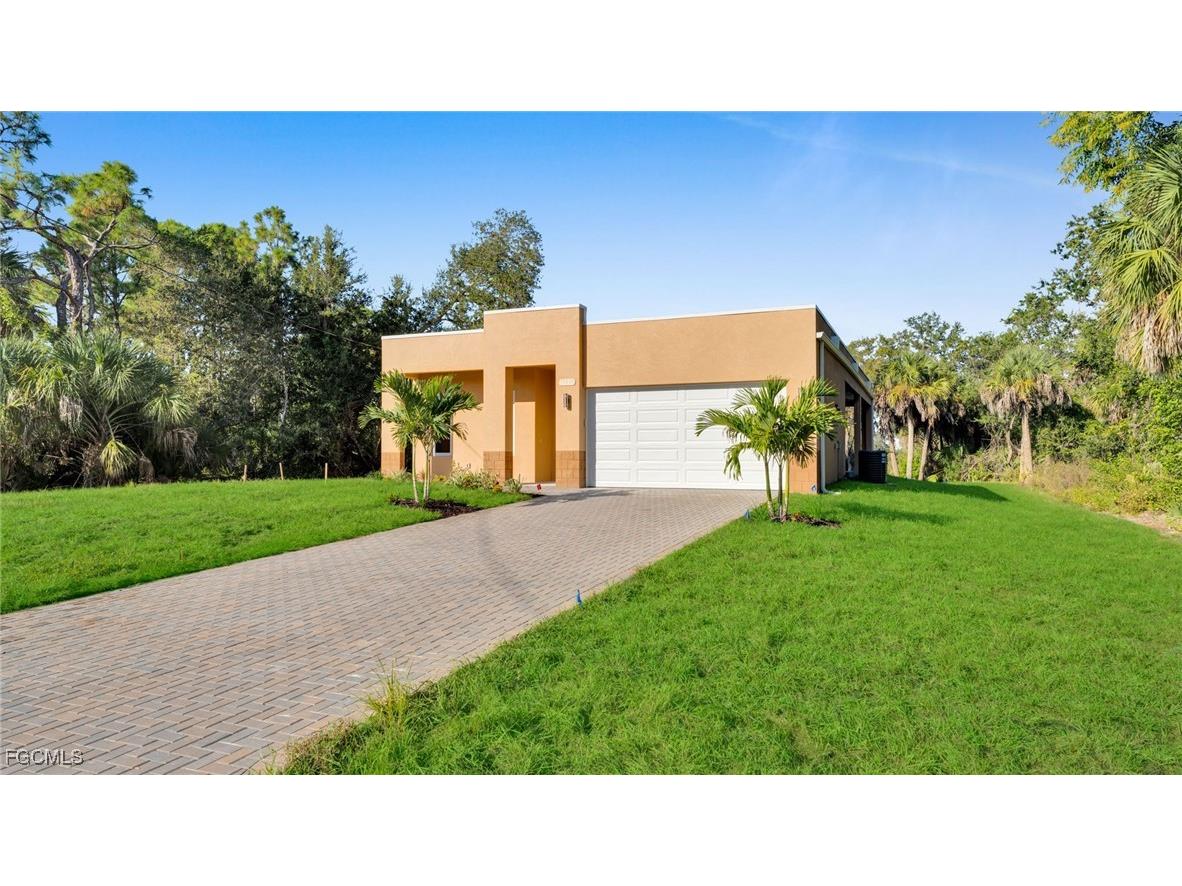 11383 Pampas Street Punta Gorda FL 33955 2025016672 image2